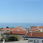Relax & Sea View شقة نازاريه